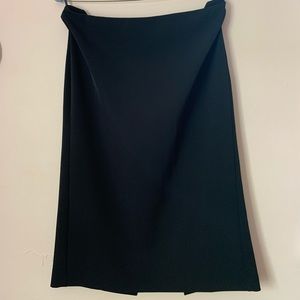 United colors of benetton -no iron black skirt-